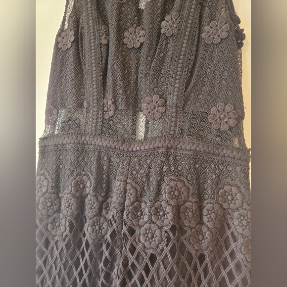 Alexis Floral Mesh Short Romper Size XS - Picture 4 of 9